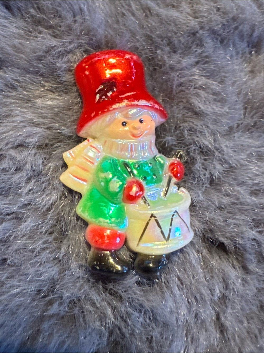 Vintage‎ Holiday Drummer Boy Pin Vintage Brooch Iridescent Christmas Jewelry